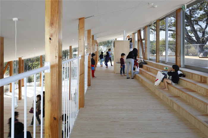 自然簡約風的櫻花幼兒園休息區裝修設計